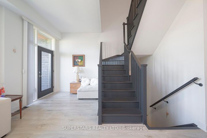 Photo 8 at 179 Carpaccio Avenue, Vellore Village, Vaughan