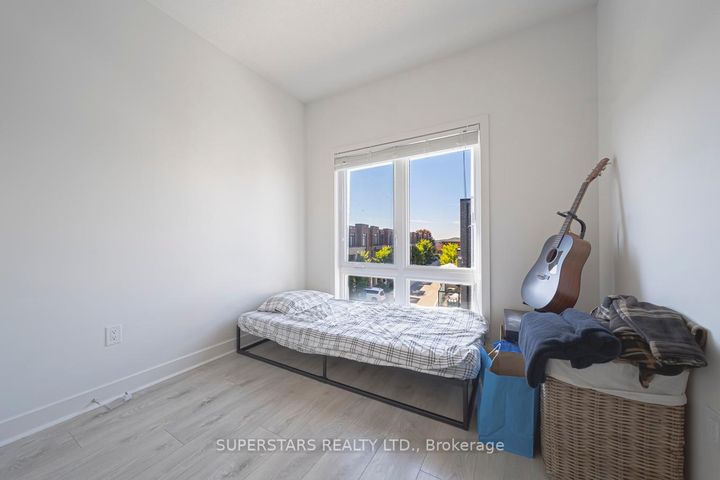 Photo 18 at 179 Carpaccio Avenue, Vellore Village, Vaughan