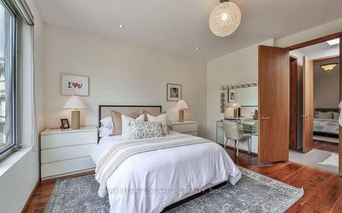 Photo 26 at 63 Douglas Crescent, Leaside, Toronto