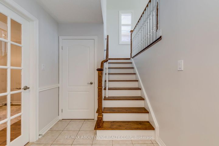 Photo 18 at 2491 Logan Avenue, RO River Oaks, Oakville
