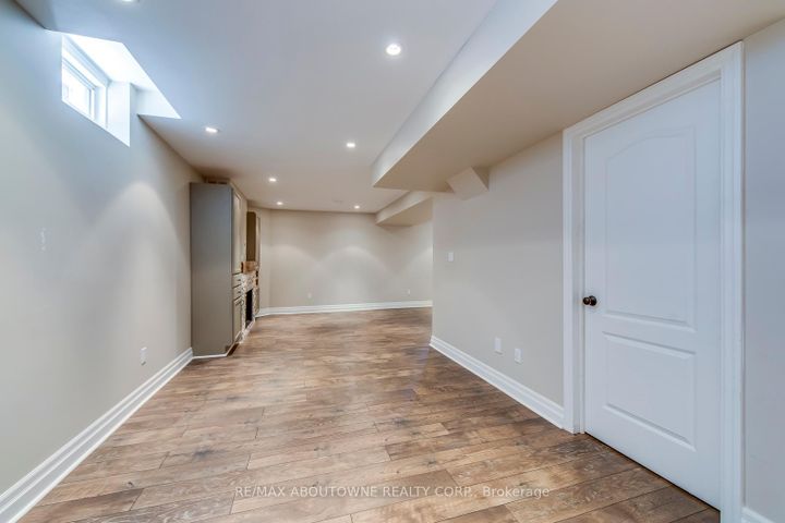Photo 39 at 2491 Logan Avenue, RO River Oaks, Oakville