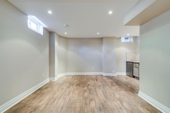 Photo 44 at 2491 Logan Avenue, RO River Oaks, Oakville