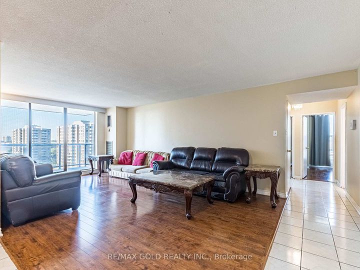 Photo 9 at 1010 - 17 Knightsbridge Road, Queen Street Corridor, Brampton