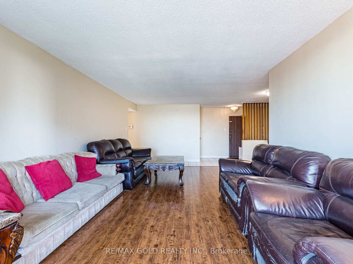 Photo 12 at 1010 - 17 Knightsbridge Road, Queen Street Corridor, Brampton