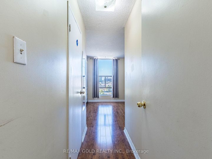 Photo 23 at 1010 - 17 Knightsbridge Road, Queen Street Corridor, Brampton