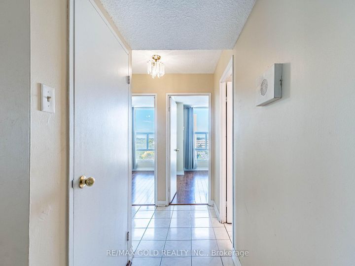 Photo 40 at 1010 - 17 Knightsbridge Road, Queen Street Corridor, Brampton