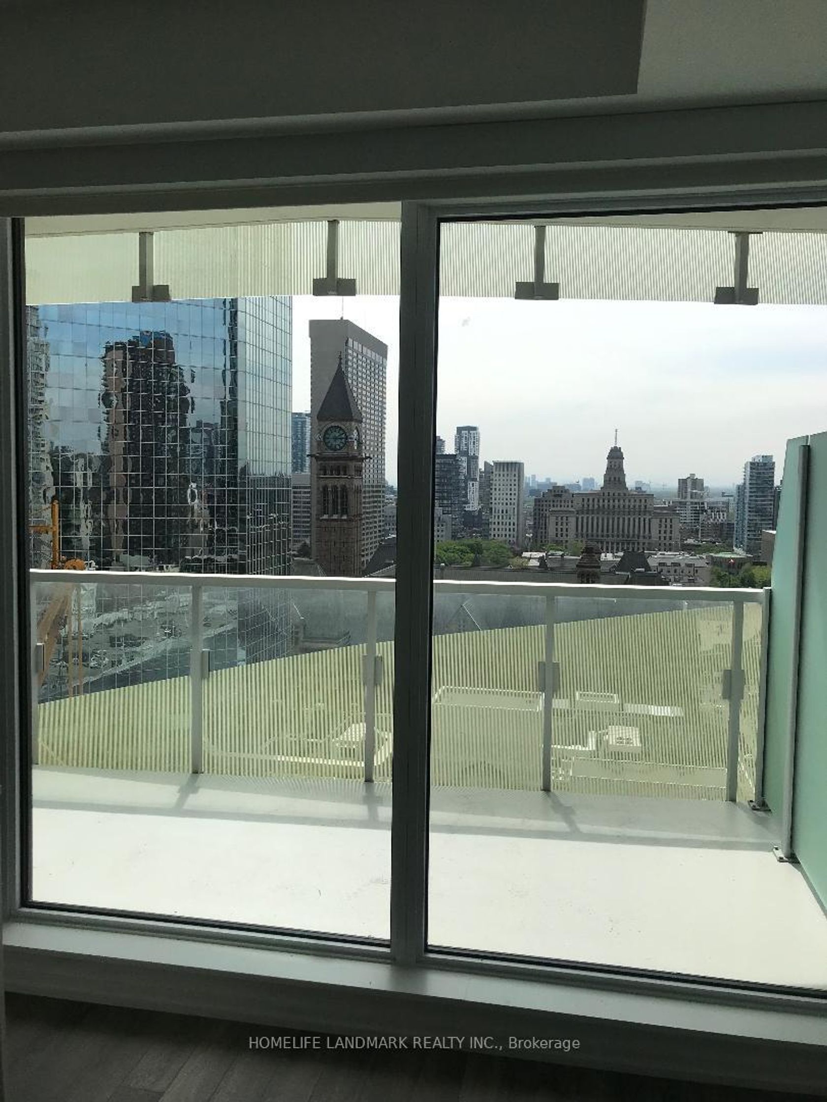 Photo 9 at 1611 - 197 yonge Street, Yonge Corridor, Toronto Photo 9 at 1611 - 197 yonge Street, Yonge Corridor, Toronto