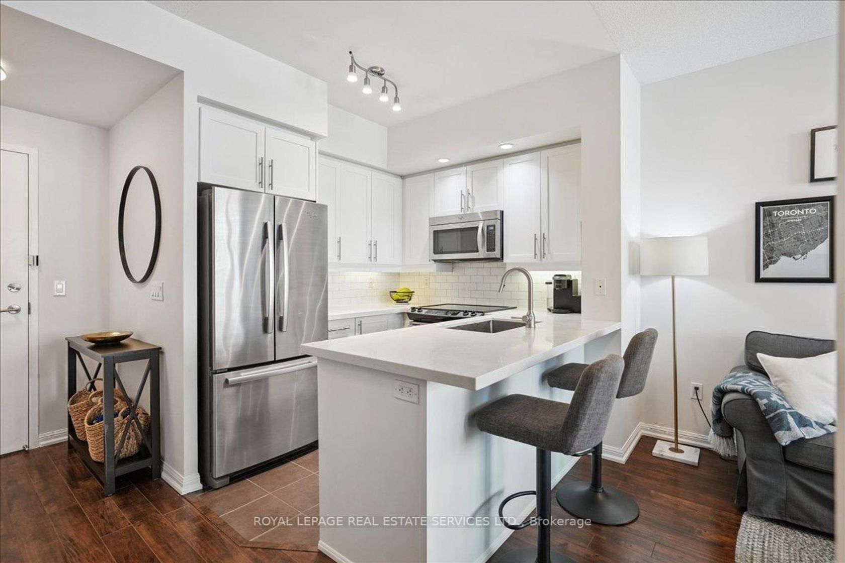 1608 - 85 East Liberty Street, Niagara, Toronto by Loree Meneguzzi Real Estate 1608 - 85 East Liberty Street, Niagara, Toronto