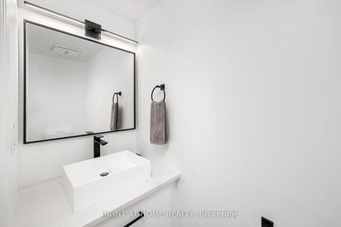 Photo 12 at 4304 - 43 SUDBURY Street, Niagara, Toronto