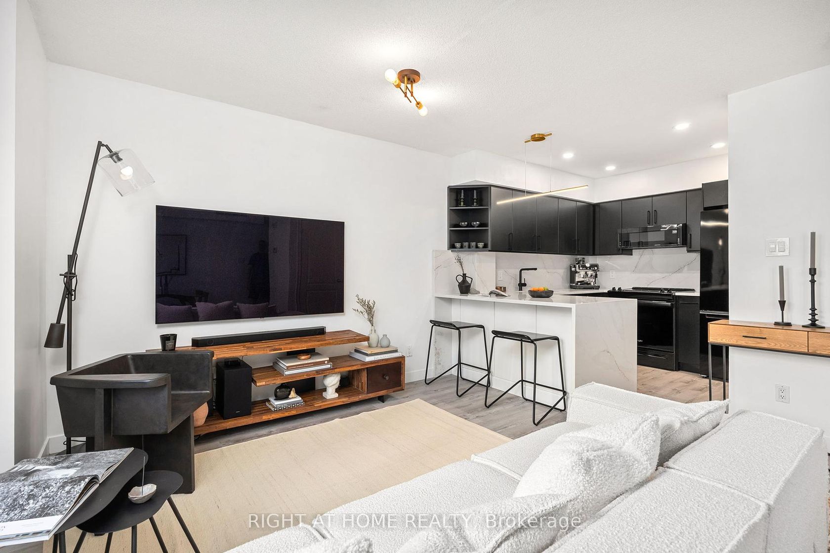 4304 - 43 SUDBURY Street, Niagara, Toronto 2