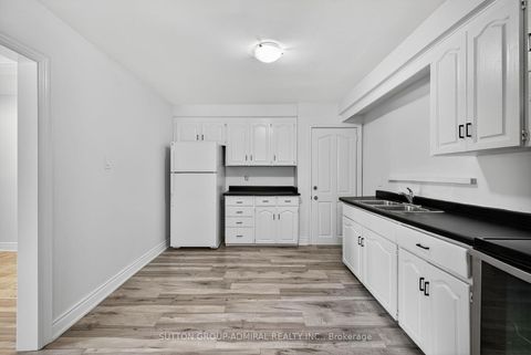 Photo 10 at 34 Knox Avenue, Humber Summit, Toronto