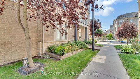 Photo 3 at 10 Henry Peters Lane, East Woodbridge, Vaughan