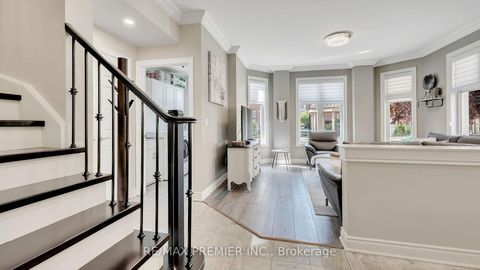 Photo 9 at 10 Henry Peters Lane, East Woodbridge, Vaughan
