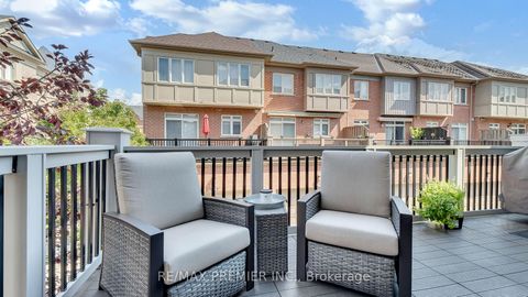 Photo 20 at 10 Henry Peters Lane, East Woodbridge, Vaughan