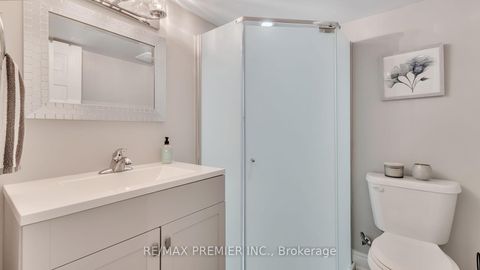 Photo 41 at 10 Henry Peters Lane, East Woodbridge, Vaughan