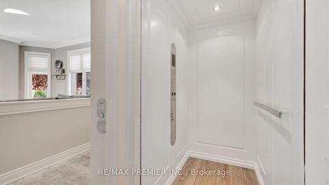 Photo 42 at 10 Henry Peters Lane, East Woodbridge, Vaughan