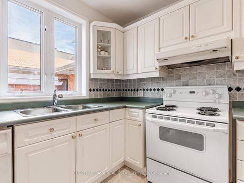 Photo 9 at 397 Cortleigh Boulevard, Nortown, Toronto