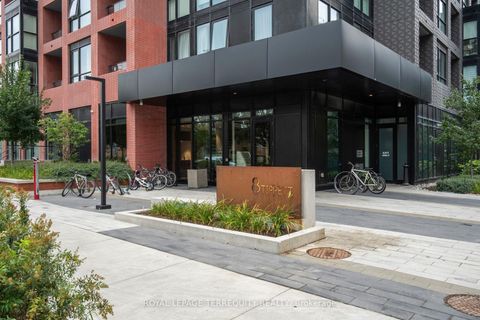 Photo 2 at 809 - 8 Tippett Road, Clanton Park, Toronto