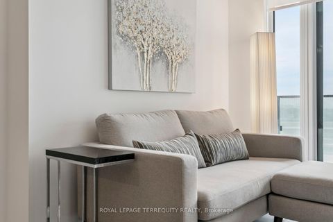 Photo 10 at 809 - 8 Tippett Road, Clanton Park, Toronto