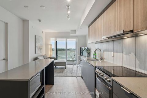 Photo 14 at 809 - 8 Tippett Road, Clanton Park, Toronto
