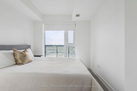 Photo 21 at 809 - 8 Tippett Road, Clanton Park, Toronto
