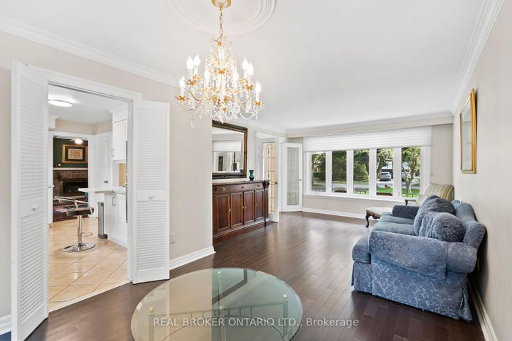 Photo 13 at 841 Fletcher Valley Crescent, Clarkson, Mississauga