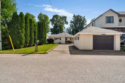 Photo 2 at 297 Beach Road, Gilford, Innisfil