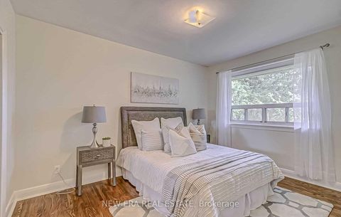 Photo 12 at 7 Greening Crescent, Rosethorn, Toronto