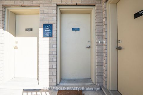 Photo 1 at 287 - 140 Honeycrisp Crescent, Vaughan Corporate Centre, Vaughan