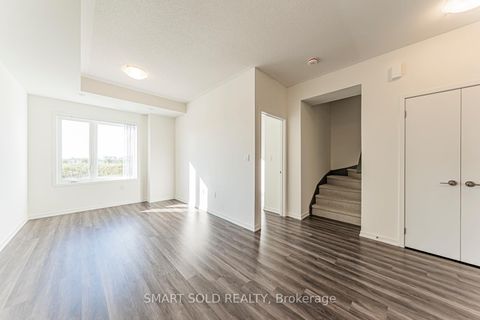 Photo 9 at 287 - 140 Honeycrisp Crescent, Vaughan Corporate Centre, Vaughan