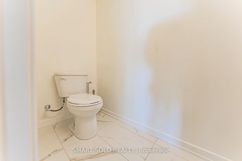 Photo 13 at 287 - 140 Honeycrisp Crescent, Vaughan Corporate Centre, Vaughan
