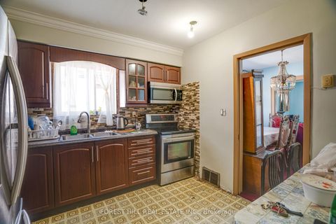 Photo 1 at 30 Hertford Avenue, Eglinton West, Toronto