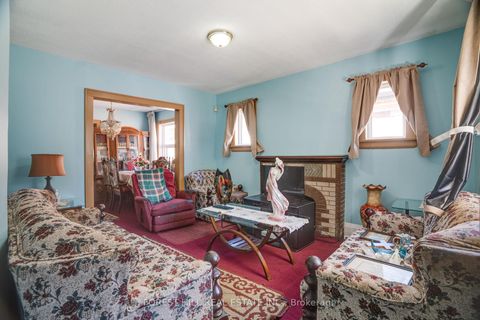 Photo 6 at 30 Hertford Avenue, Eglinton West, Toronto