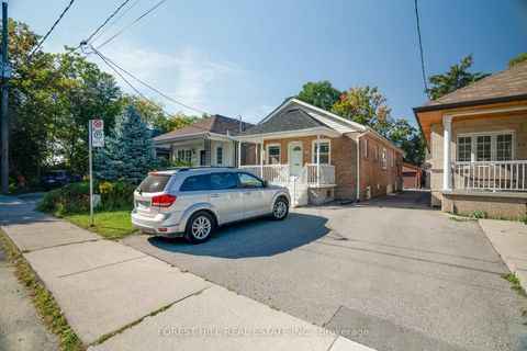 Photo 10 at 30 Hertford Avenue, Eglinton West, Toronto