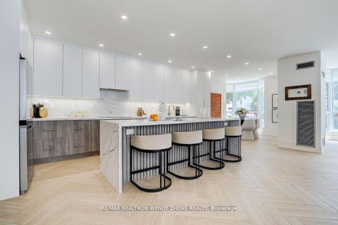 Photo 18 at 102 - 65 Spring Garden Avenue, Willowdale East, Toronto
