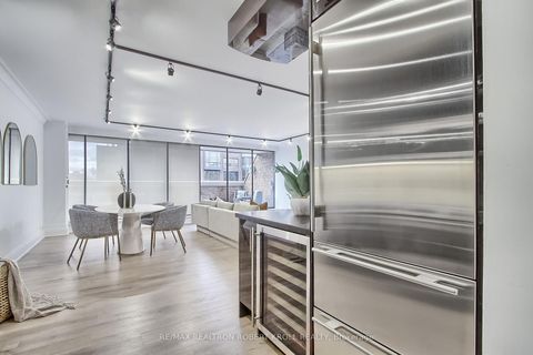 Photo 12 at 406 - 55A Avenue Road, Annex, Toronto