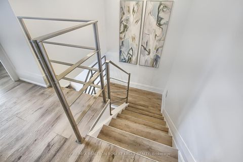 Photo 25 at 406 - 55A Avenue Road, Annex, Toronto Photo 25 at 406 - 55A Avenue Road, Annex, Toronto