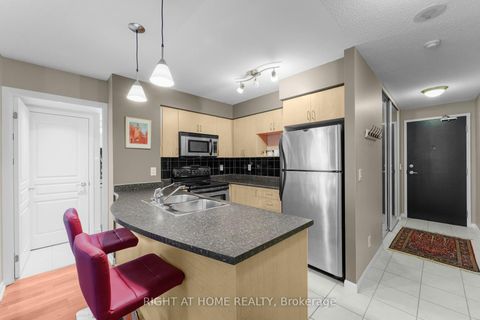 Photo 14 at 2315 - 18 Yonge Street, Waterfront Communities C1, Toronto