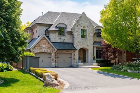 Photo 3 at 19 Graystone Gardens, City Centre West, Toronto