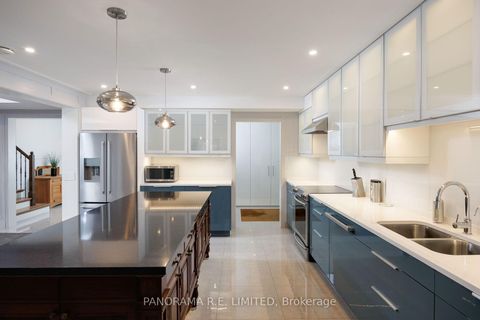 Photo 39 at 19 Graystone Gardens, City Centre West, Toronto
