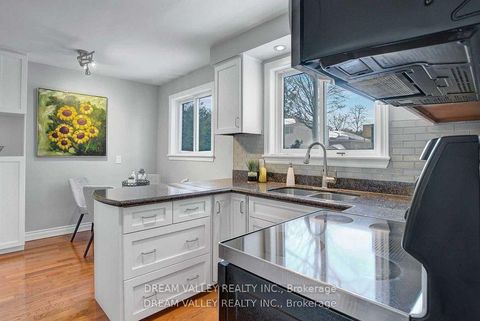 Photo 13 at 52 South Marine Drive, Guildwood, Toronto