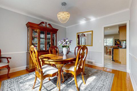 Photo 10 at 2 Bywood Drive, Rosethorn, Toronto