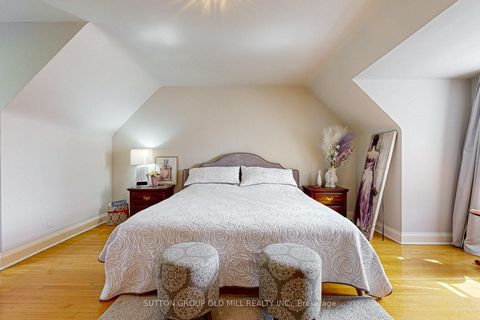 Photo 22 at 2 Bywood Drive, Rosethorn, Toronto