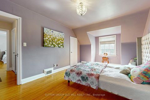Photo 24 at 2 Bywood Drive, Rosethorn, Toronto