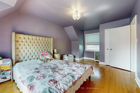 Photo 25 at 2 Bywood Drive, Rosethorn, Toronto