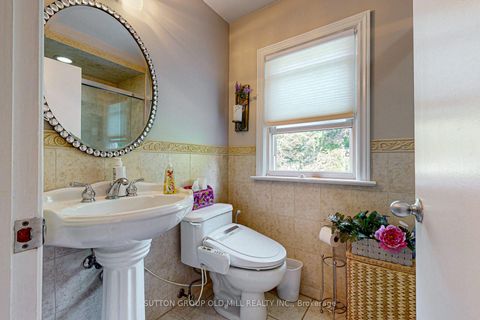 Photo 26 at 2 Bywood Drive, Rosethorn, Toronto