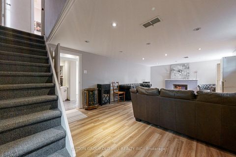 Photo 27 at 2 Bywood Drive, Rosethorn, Toronto
