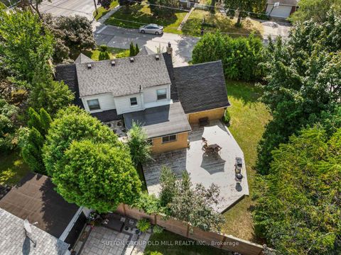 Photo 32 at 2 Bywood Drive, Rosethorn, Toronto