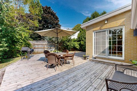 Photo 33 at 2 Bywood Drive, Rosethorn, Toronto