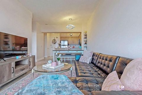 Photo 10 at 817 - 350 Red Maple Road, Langstaff, Richmond Hill
